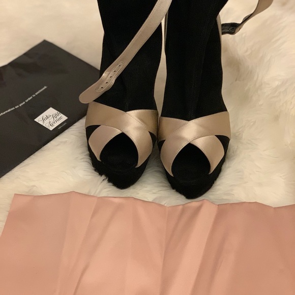 Prada shoes - Picture 1 of 5